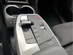 BMW iX2 (2025) thumbnail 7