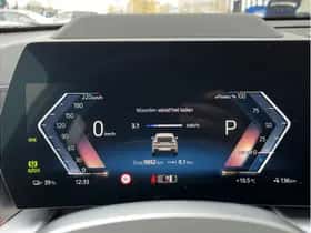 BMW iX2 (2025) thumbnail 10