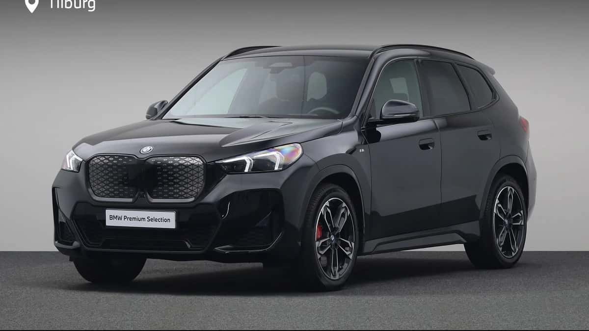 BMW iX1 (2025) — foto 1