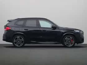 BMW iX1 (2025) thumbnail 10