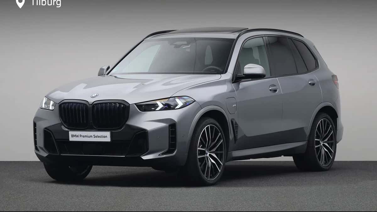 BMW X5 (2025) — foto 1