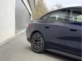BMW i4 (2026) thumbnail 2