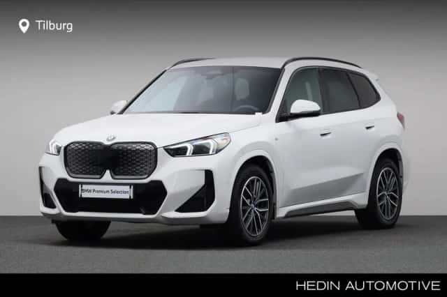 BMW iX1 (2023) thumbnail 1