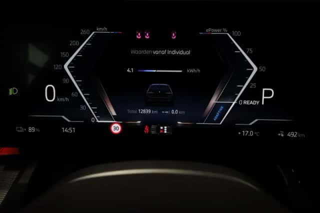 BMW i5 (2025) thumbnail 3
