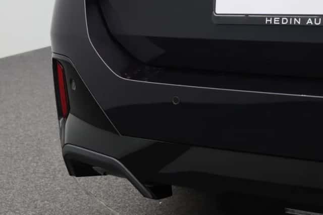 BMW i5 (2025) thumbnail 6