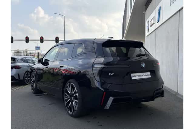 BMW iX (2026) thumbnail 2