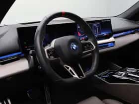 BMW i5 (2024) thumbnail 17