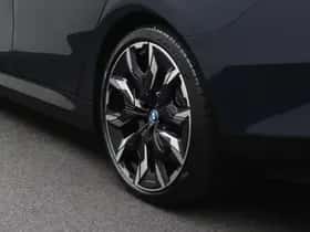 BMW i5 (2024) thumbnail 5
