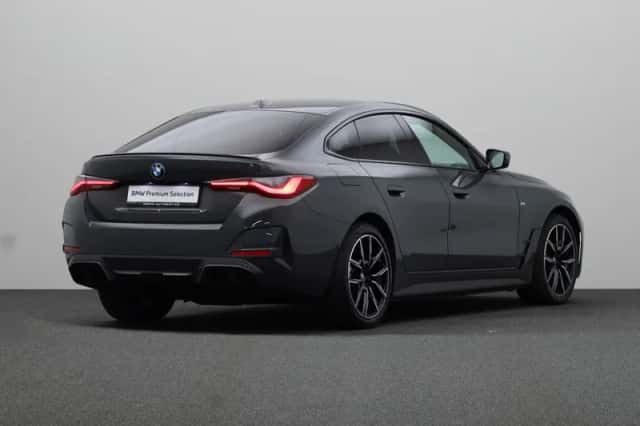 BMW i4 (2024) thumbnail 2