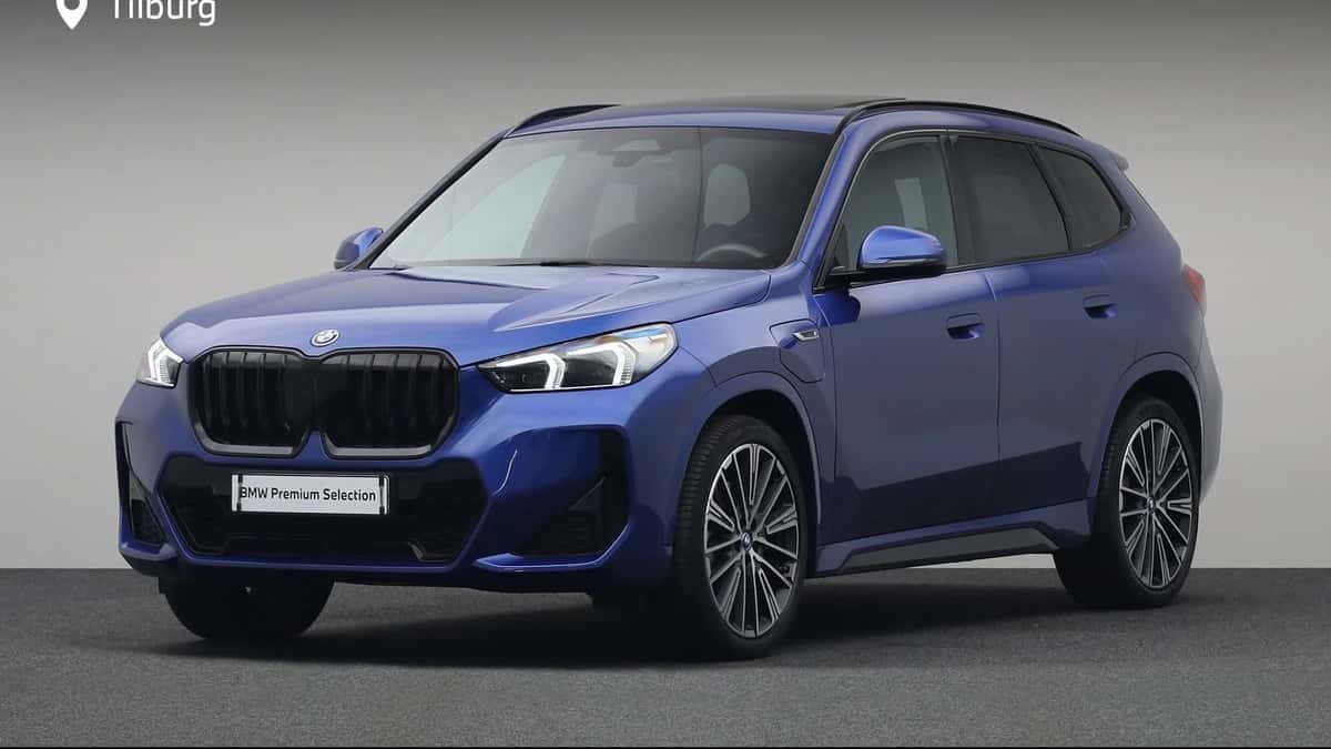 BMW X1 (2023) — foto 1