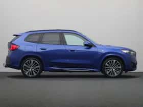 BMW X1 (2023) thumbnail 10