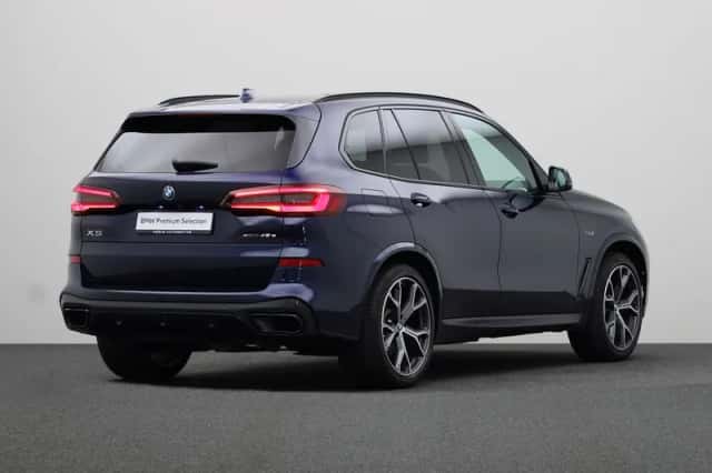 BMW X5 (2022) thumbnail 2