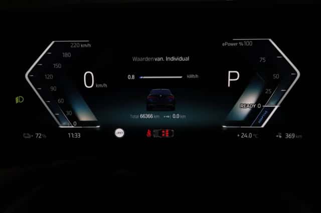 BMW i4 (2022) thumbnail 3