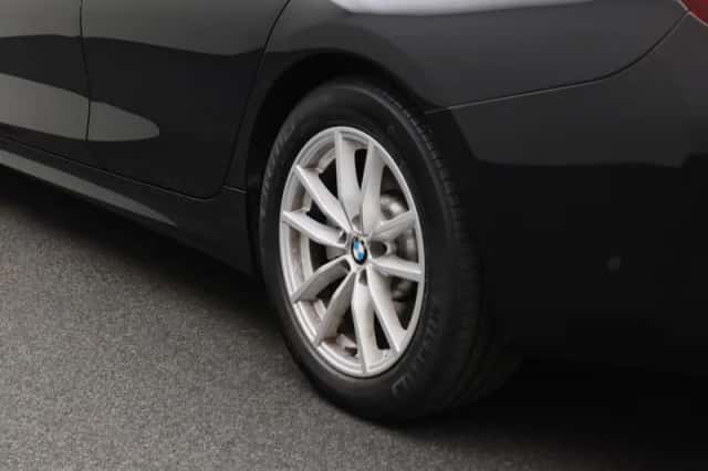 BMW 3-Serie (2023) thumbnail 5