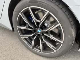 BMW i4 (2025) thumbnail 2