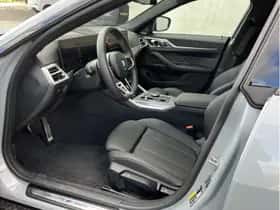 BMW i4 (2025) thumbnail 3