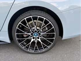 BMW 3-Serie (2023) thumbnail 4