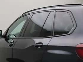 BMW X5 (2023) thumbnail 4