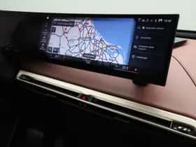 BMW iX (2022) thumbnail 21