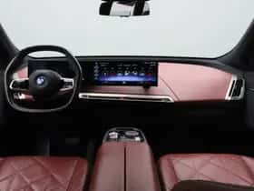 BMW iX (2022) thumbnail 24