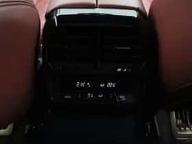 BMW iX (2022) thumbnail 25