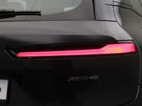 BMW iX (2022) thumbnail 7