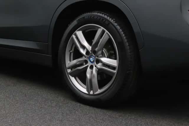 BMW X1 (2022) thumbnail 4