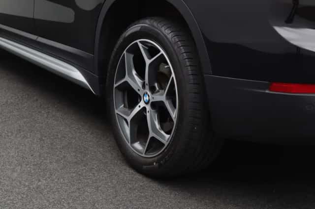 BMW X1 (2019) thumbnail 5