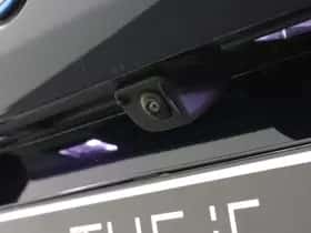 BMW i5 (2025) thumbnail 5