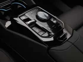 BMW i5 (2025) thumbnail 7