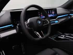 BMW i5 (2025) thumbnail 9