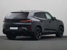 BMW XM (2025) thumbnail 2