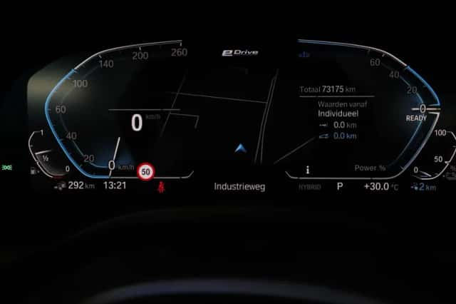 BMW X3 (2021) thumbnail 3