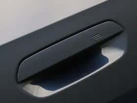 BMW iX1 (2025) thumbnail 9