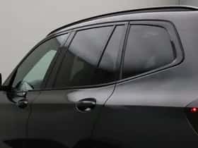 BMW iX3 (2024) thumbnail 4