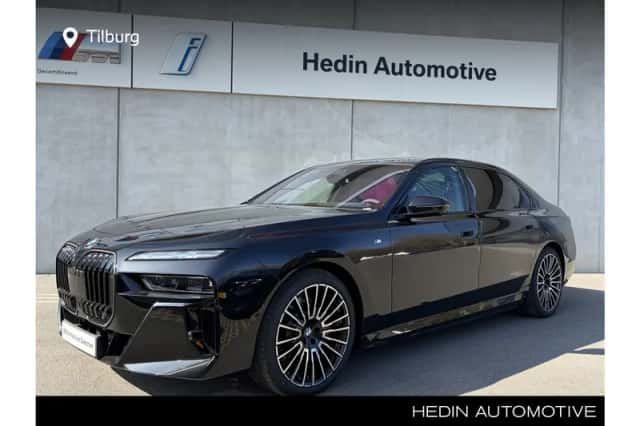 BMW i7 (2026) thumbnail 1
