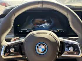 BMW i7 (2026) thumbnail 11