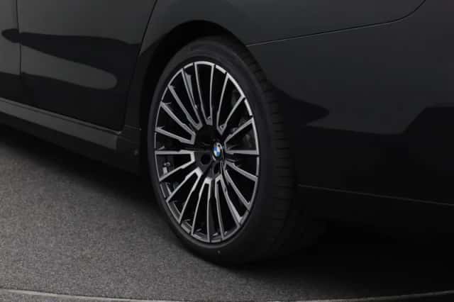 BMW i7 (2026) thumbnail 5