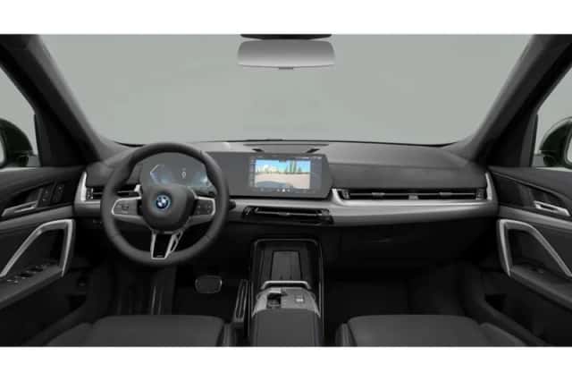 BMW X1 (2025) thumbnail 2