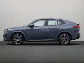BMW iX2 (2025) thumbnail 12