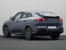 BMW iX2 (2025) thumbnail 13