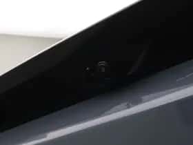 BMW iX2 (2025) thumbnail 8