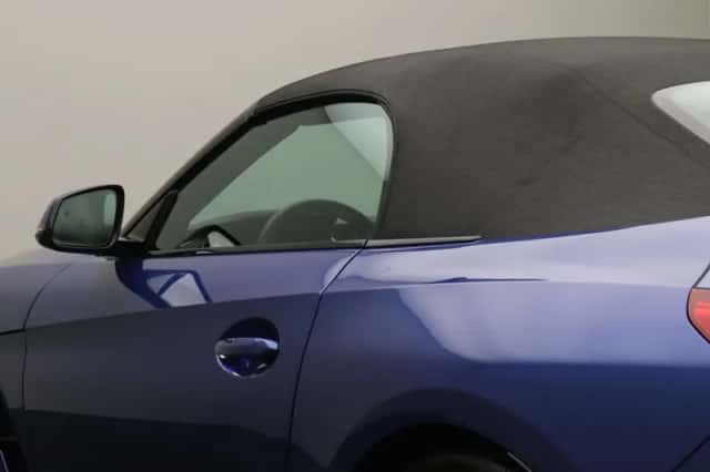BMW Z4 (2025) thumbnail 4
