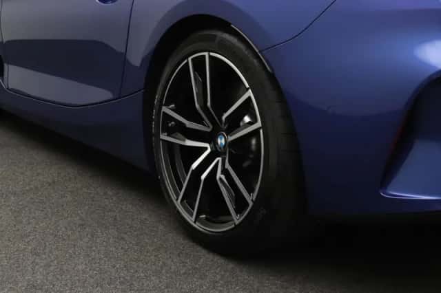 BMW Z4 (2025) thumbnail 5