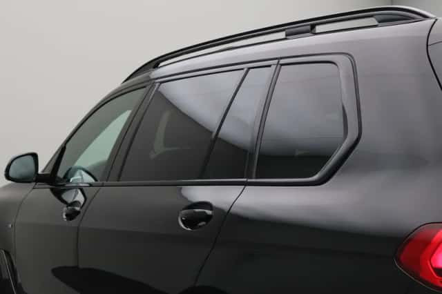BMW X7 (2020) thumbnail 3