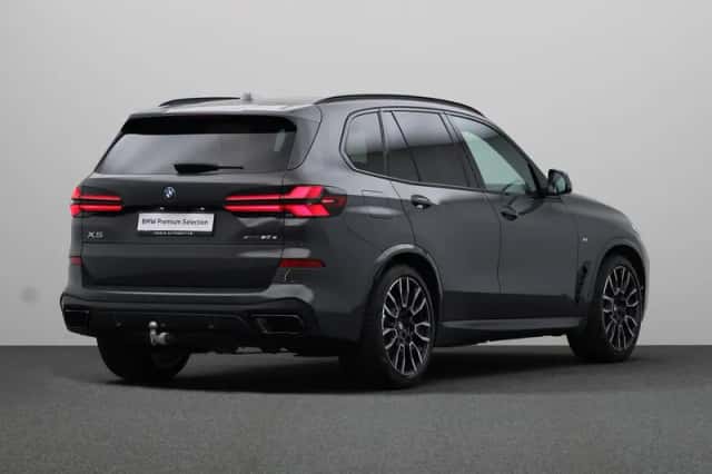 BMW X5 (2026) thumbnail 2