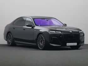 BMW i7 (2024) thumbnail 11