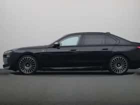 BMW i7 (2024) thumbnail 12