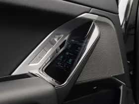 BMW i7 (2024) thumbnail 18
