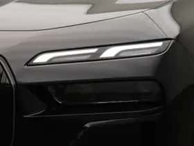 BMW i7 (2024) thumbnail 28